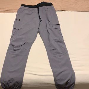 Under armour adult large pants, tags on and never worn